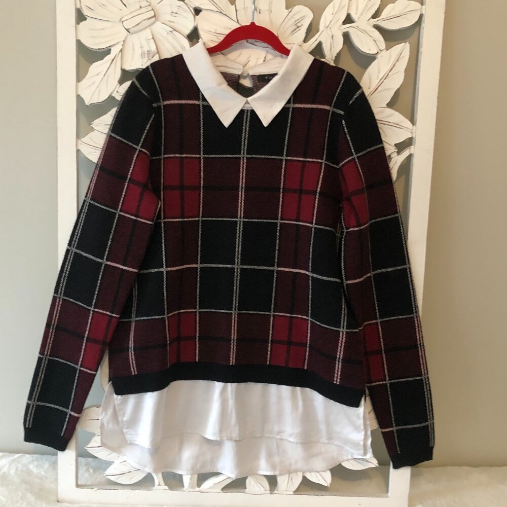 Tahari Collared / Tailed Sweater